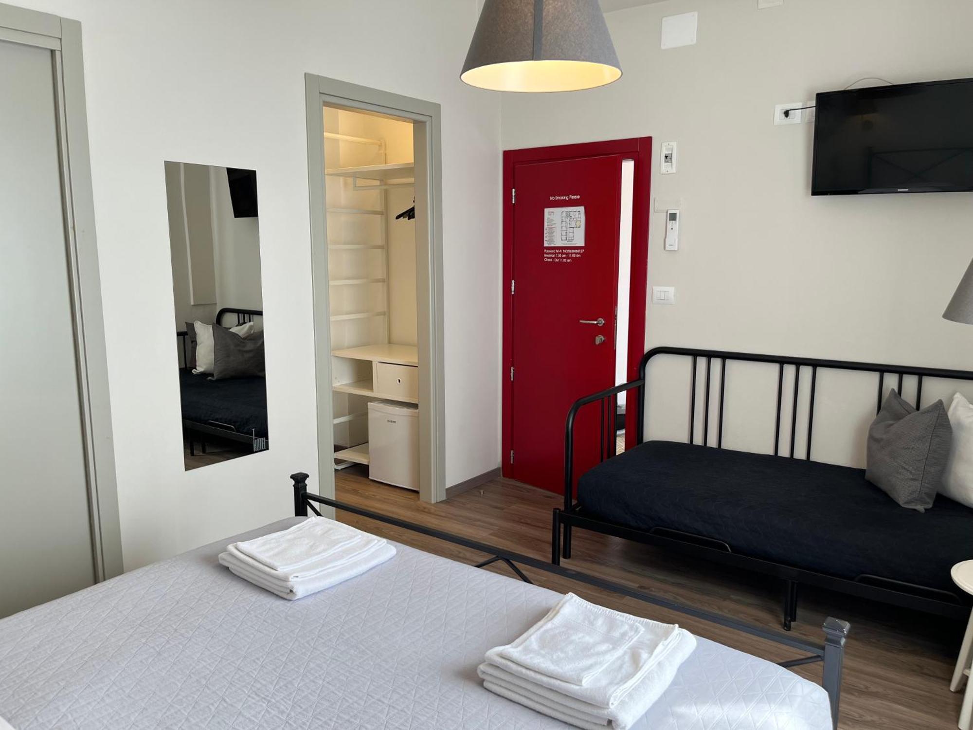 T Hotel Rimini Exteriör bild