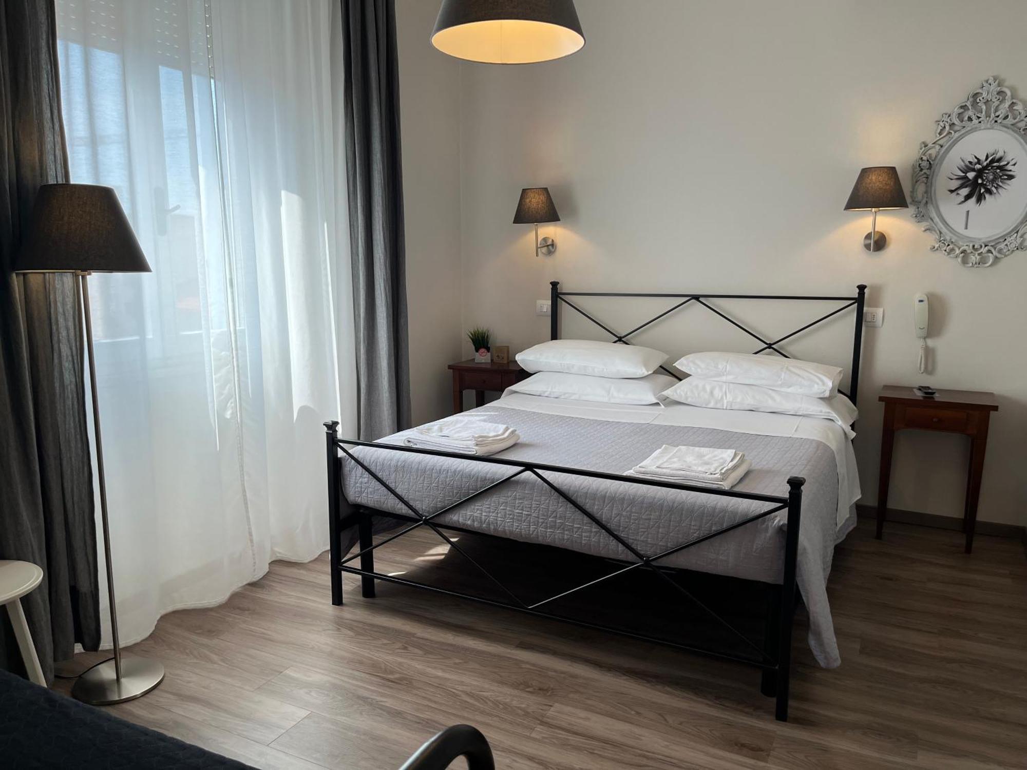 T Hotel Rimini Exteriör bild